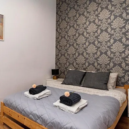 Centrum Διαμέρισμα *